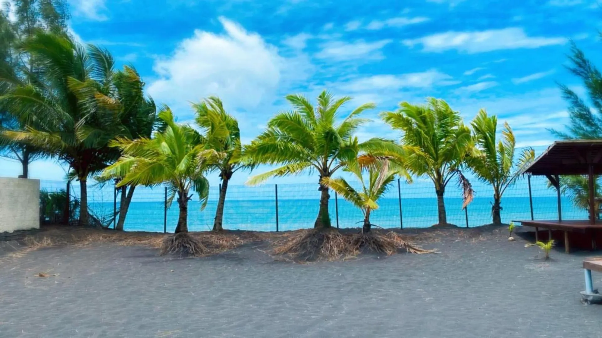 Tahiti - Bungalow Taharuu Surf Hoe Papara